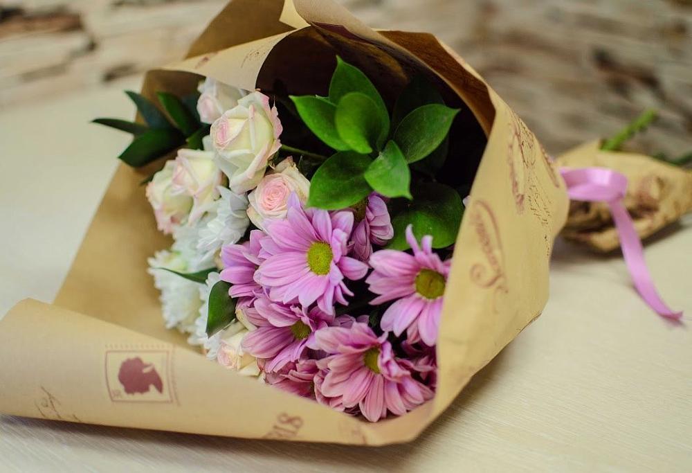 Букет цветов из: Розы и Хризантемы в Первомайском Ставропольского края