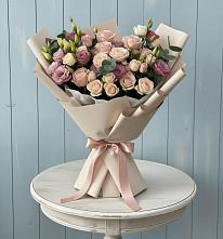 Букет цветов из:  Розы и Лизиантусы в Первомайском Ставропольского края