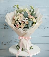Букет цветов из:  Розы и Лизиантусы в Первомайском Ставропольского края