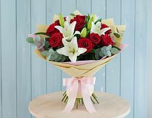 Букет цветов из:  Лилии и Розы в Первомайском Ставропольского края