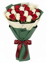 Букет Микс из красных и белых роз #REPLACE_PRED# Первомайском Ставропольского края
