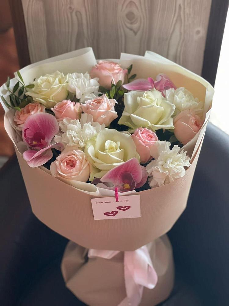 Букет цветов из: Орхидеи, Розы и Гвоздики в Первомайском Ставропольского края