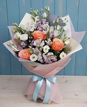 Букет цветов из:  Лизиантусы, Розы, Альстромерии и Гипсофила в Первомайском Ставропольского края