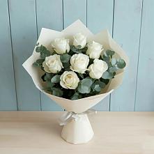 Букет Белые розы в Эвкалипте в Первомайском Ставропольского края
